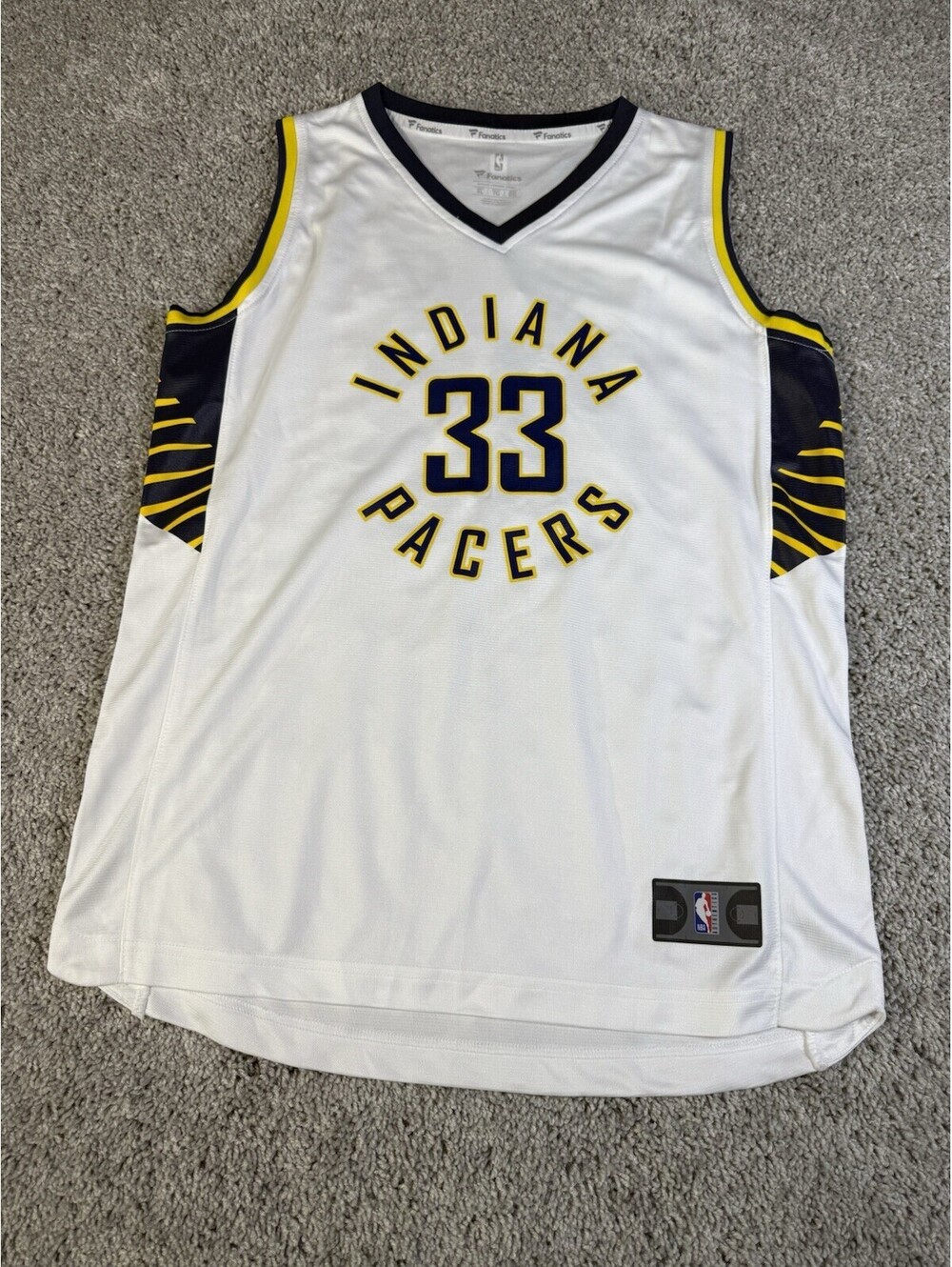 NWT Myles Turner Indiana Pacers Youth Large Jersey.